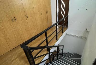 Casă cu 5 camere în Central - 1