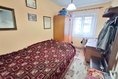 Apartament 3 camere decomandat 2 balcoane pivnita zona Valea Aurie - 2