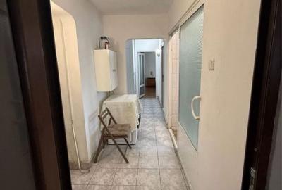 Apartament cu 3 camere decomandat în Brotăcei - 5