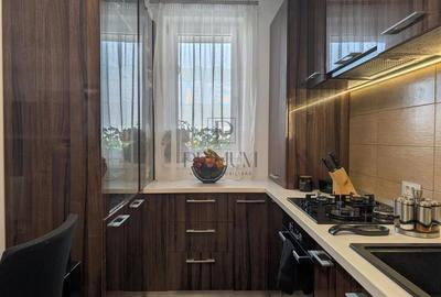 Apartament cu 3 camere semidecomandat, mobilat în Giroc