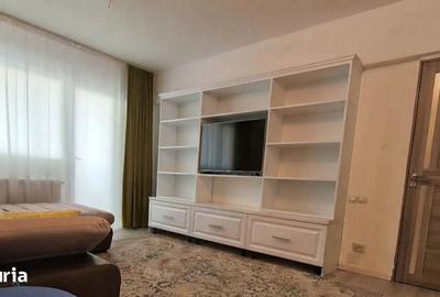 Apartament cu 2 camere decomandat în Plopilor