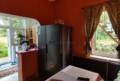 De vânzare: Două apartamente într-un imobil - Parter + Mansardă + Pod - 2
