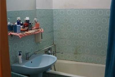 Apartament cu 4 camere nedecomandat în Berceni