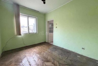Casa singur in curte - intrare auto - 78 mp util - teren aferent 320 m mp - 1