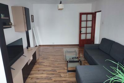 Apartament cu 2 camere semidecomandat în Brazda lui Novac