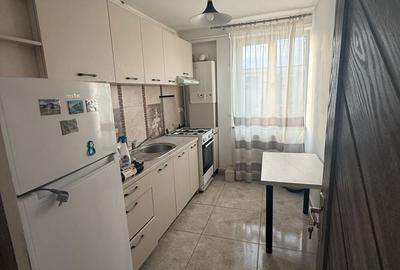 Apartament cu 3 camere decomandat în Central - 1