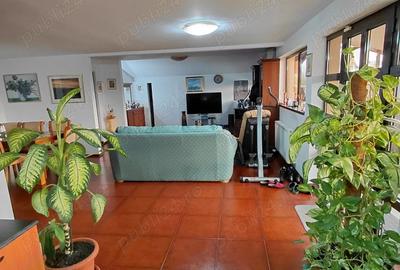 Proprietar vinde etaj de vila cu piscina si teraza - 9