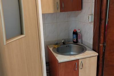 Garsonieră decomandată, mobilată în Valea Rosie - 4