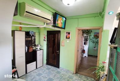 Apartament cu 3 camere decomandat în Tei - 1
