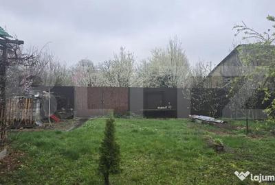 Casă cu 3 camere cu Teren 1427 Mp în Livada - 1