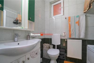 DUPLEX IN CARTIERUL ONCEA CU PARCARE SI CURTE - 3