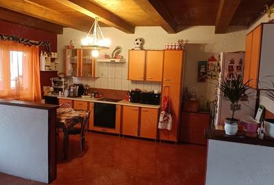 Casă cu 6 camere cu Teren 750 Mp în Simeria - 10