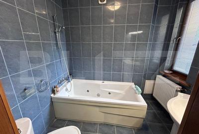 Apartament, 3 camere, 98 mp, zona Ramada - 11