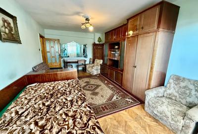Apartament 3 camere, decomandat, situat in Floresti, zona Lidl