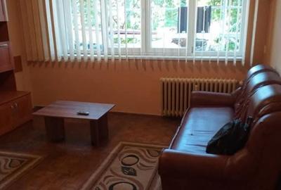 Apartament cu 3 camere semidecomandat, mobilat în Drumul Taberei - 2