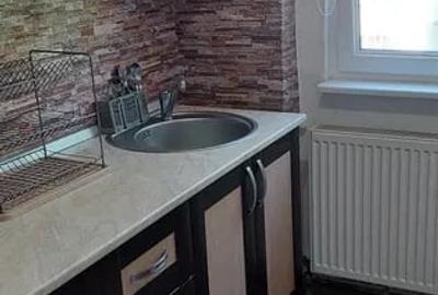 Apartament cu 2 camere semidecomandat, mobilat în Podu Roș - 3