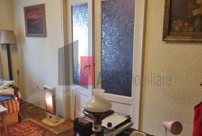 Apartament cu 3 camere semidecomandat în Romană - 4