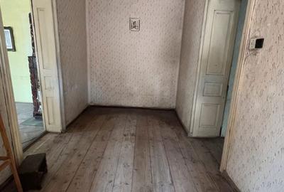 Casă cu 3 camere cu Canalizare în Central - 7