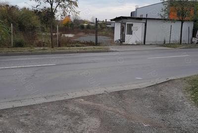 Spațiu comercial, de 2,332 mp, în Central