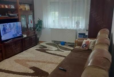Apartament cu trei camere, zona Bradet - 16