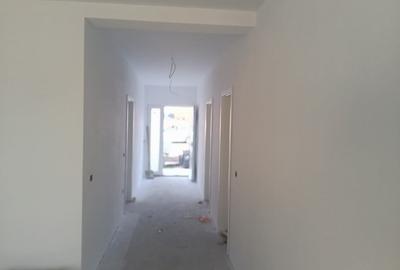 Casă individuală cu 3 camere cu Canalizare în Sânandrei - 2