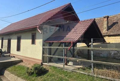 Casă cu 2 camere cu Teren 226 Mp în Hoghilag - 10