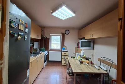 Apartament cu 3 camere decomandat în Torontalului - 1
