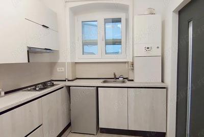 Centrul Istoric - Poarta Schei, garsoniera spa?ioasa. - 14