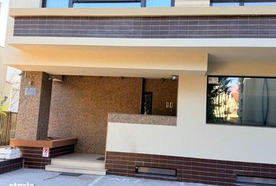 Apartament cu 3 camere în Central - 3