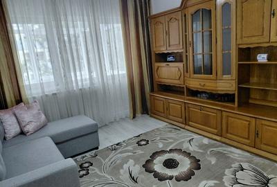Apartament cu 3 camere semidecomandat în Craiovița Nouă - 5