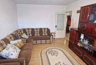 Doua camere decomandate, etajul 1. - 2