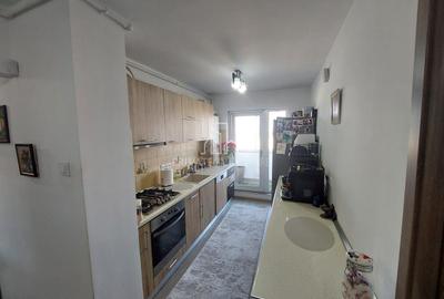 Apartament 3 Camere , De Vanzare, 22 Decembrie, 7 Noiembrie - 2