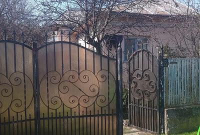 Casă cu Teren 700 Mp în Central - 2