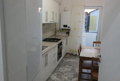 Apartament cu 2 camere decomandat în Central - 2