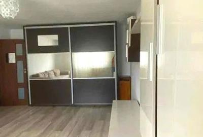 Garsonieră decomandată, mobilată în Brâncoveanu