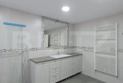 Casă cu 5 camere cu Teren 1590 Mp în Luna - 15