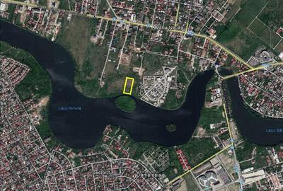 Teren de 2500 mp, în Băneasa