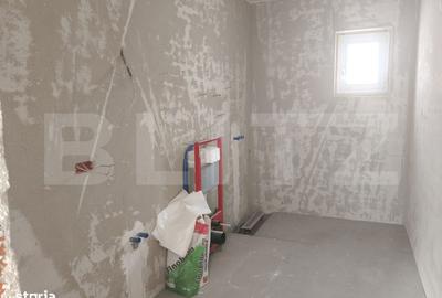 Casă cu 4 camere în Sântandrei