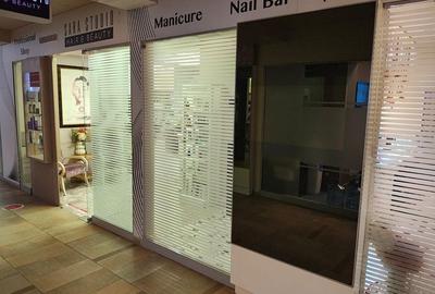 Spatiu comercial 71.2 mp - venit lunar garantat + rate la dezvoltator