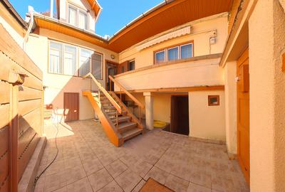 Casă individuala cu 4 camere și garaj în centrul istoric Casă individuala cu 4 camere și garaj în centrul istoric - 2