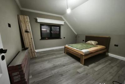 Casă cu 8 camere cu Teren 750 Mp în Central - 15