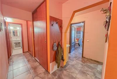 Apartament 4 camere | 2 balcoane | loc parcare | Sacele Brasov - 8