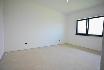 Casa noua pe parter,salon generos,terasa, pod mansardabil,teren 476mp,Sanpetru B - 7