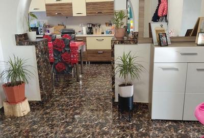 Apartament cu 2 camere decomandat în Central - 2