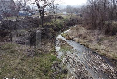 Teren de 3470 mp, în Ocnița - 11