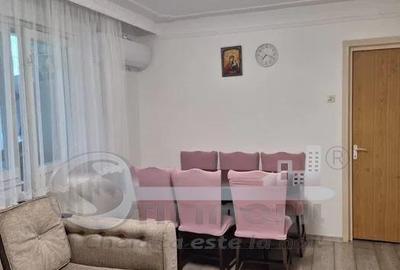 Apartament cu 3 camere semidecomandat în Podul de Piatră - 2