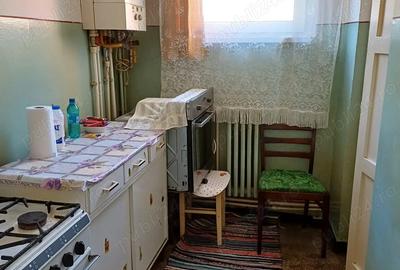 Vand Apartament cu doua camere in zona lini?tita. - 5