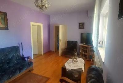 Casă cu 6 camere în Fratelia