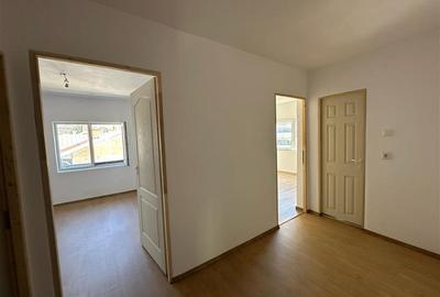 Apartament cu 3 camere decomandat în Central - 16