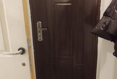 Trapezului, la metrou 1 Decembrie 1918 - 10